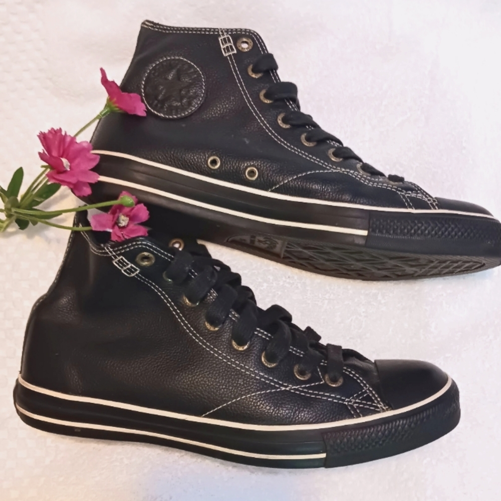 |CONVERSE|| All Star Black Leather High Top lace up Sneakers